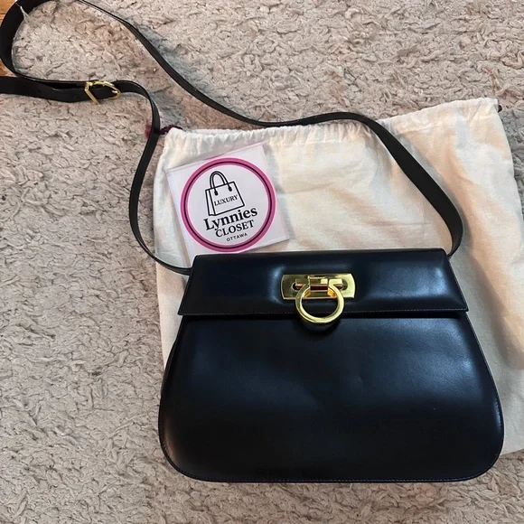 ❌SOLD❌Salvatore Ferragamo Black Handbag with Gold Accents - Picture 4 of 14